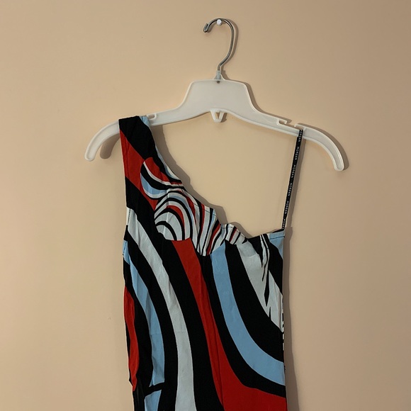 Morgan de Toi One shoulder Chiffon Dress - Picture 3 of 5